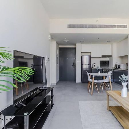 Sahab - Solo 1Br Apt In Al Jada Sharjah Buitenkant foto