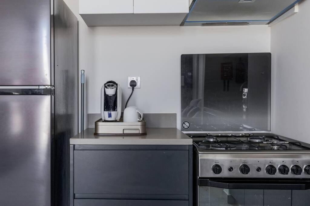 Sahab - Solo 1Br Apt In Al Jada Sharjah Buitenkant foto